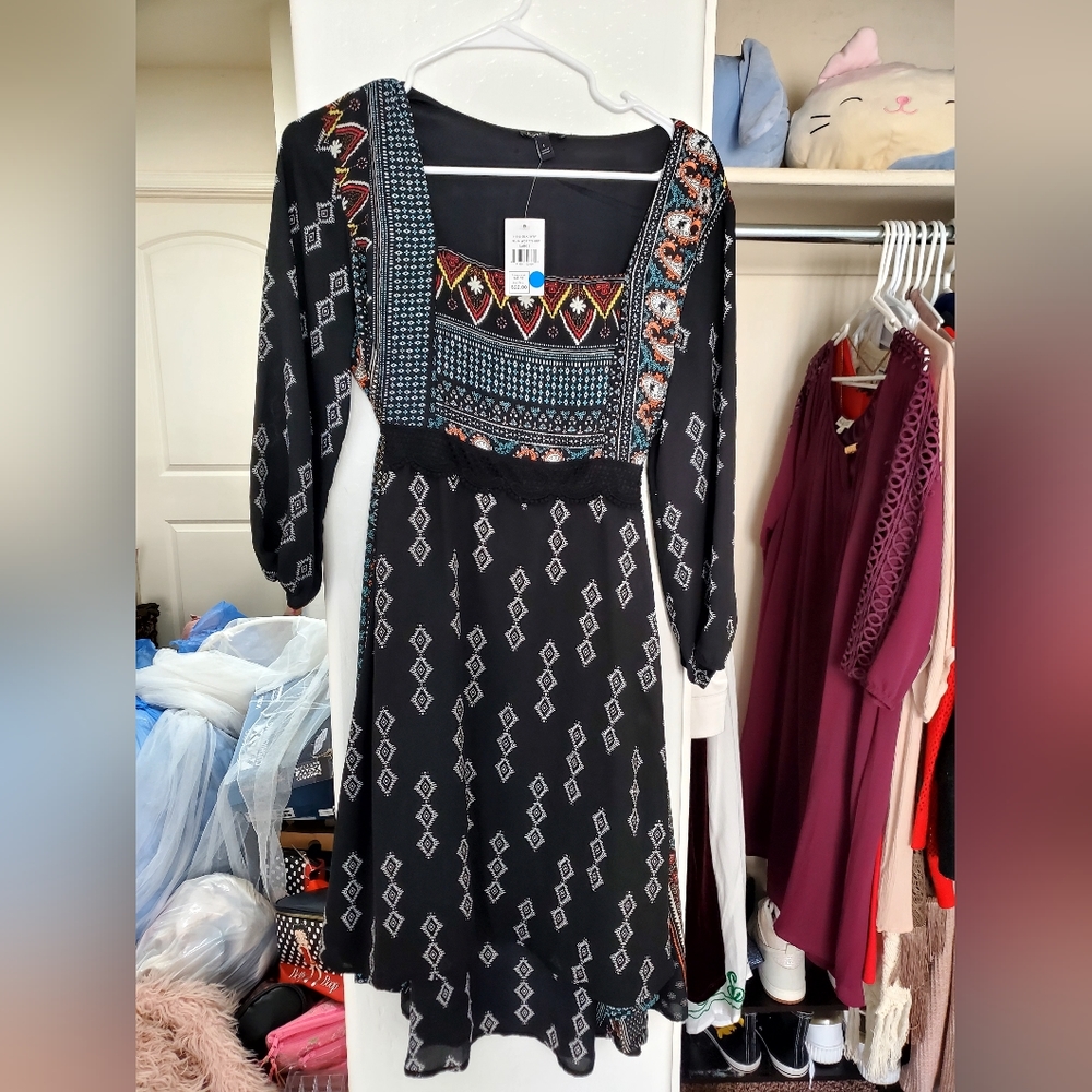 BLACK PATTERNED DRESS